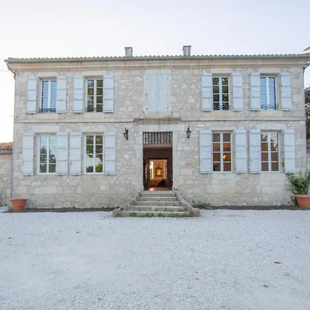 Villa Secluded Manoir In Sw France